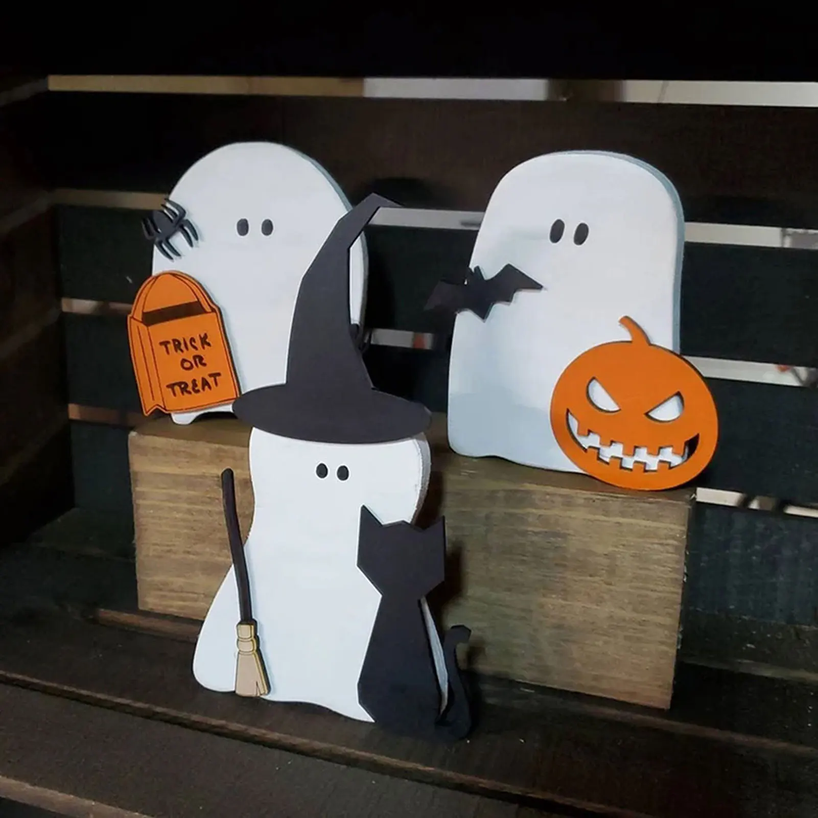 

3pcs Wooden Table Centerpieces Ornaments Hand Painted Lovely Ghosts Figurine For Bedroom Decor