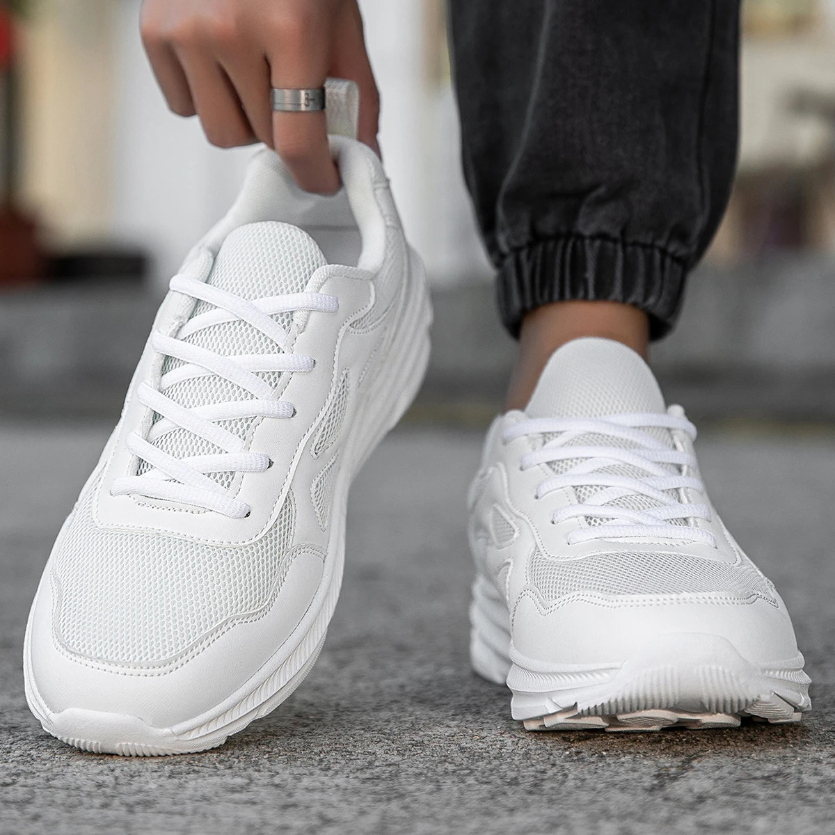 

Unisex Slip On Breathable Mesh Casual Sneakers Lightweight Walking Shoes Men Women Easy Wear Sport Footwear