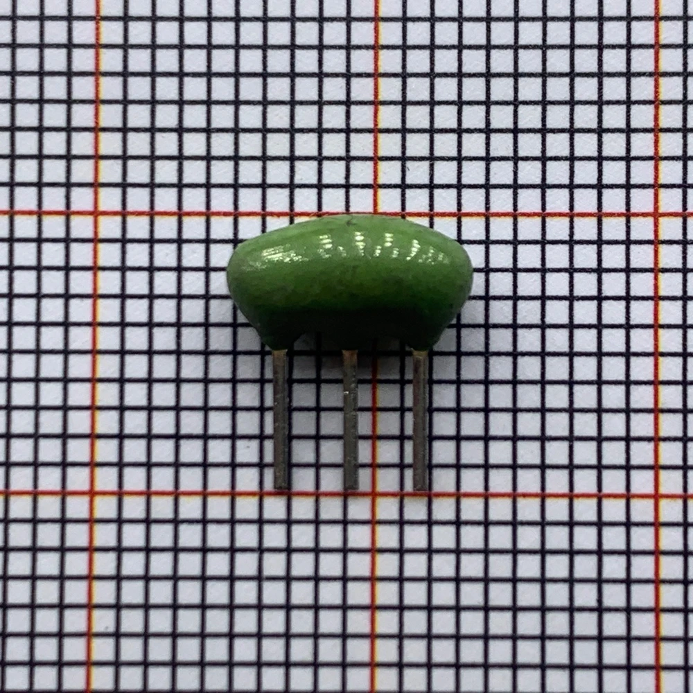 100PCS/ high quality ceramic filter IFR4000T00B06 ZTT4.0MG 4MHZ 4M green straight plug three feet
