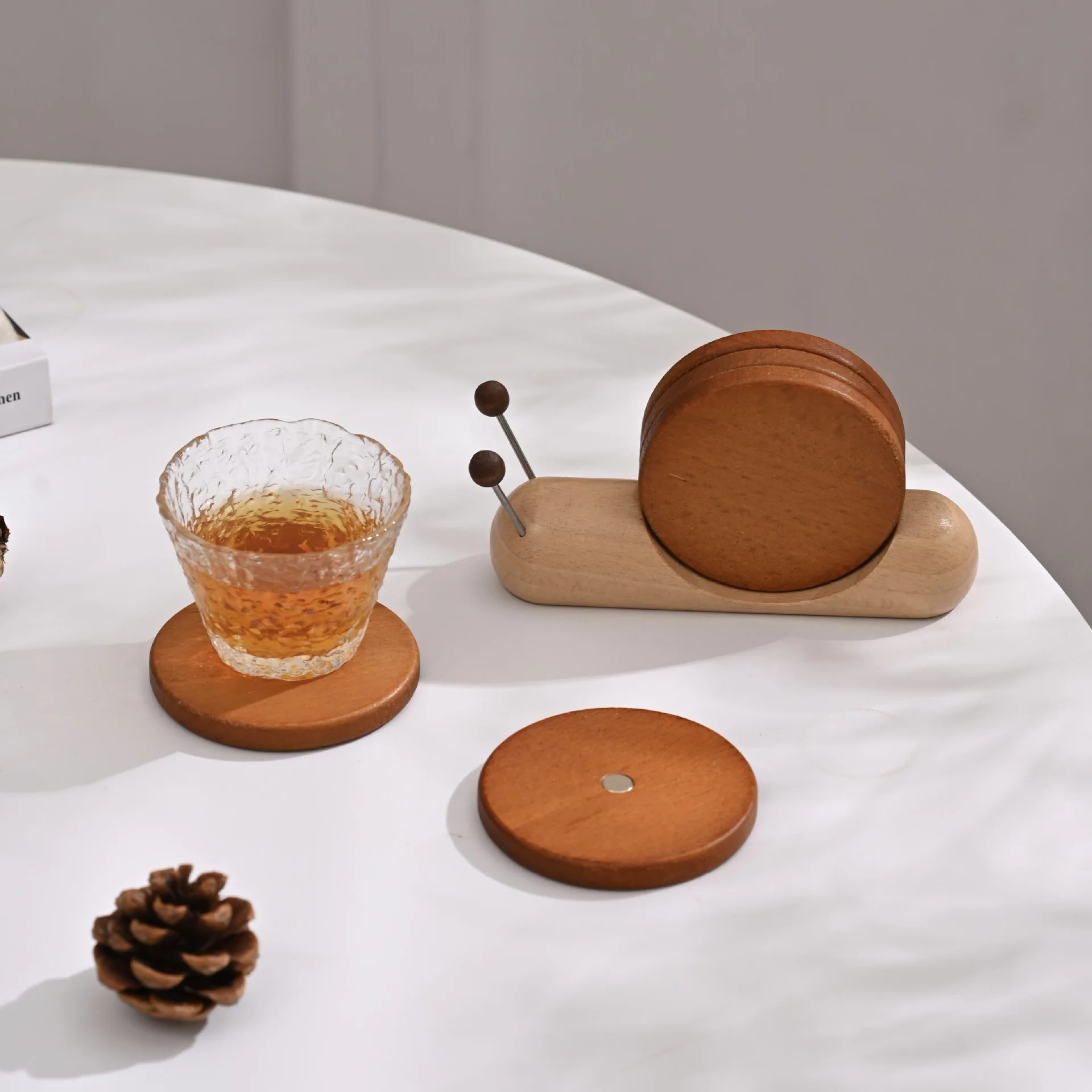 Desktop Creative Snail Wooden Coaster Heat Insulation Mat Decorative Ornament Pot Mat Bowl Mat Cup Holder Magnetic