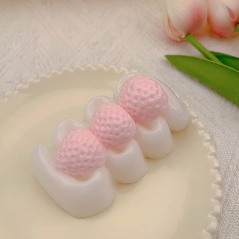 Hot Sale Red Strawberry Egg Tart Strawberry Cream Bar Stress Relief Toy Sensory Toy For Kids Adults Anxiety Relaxation
