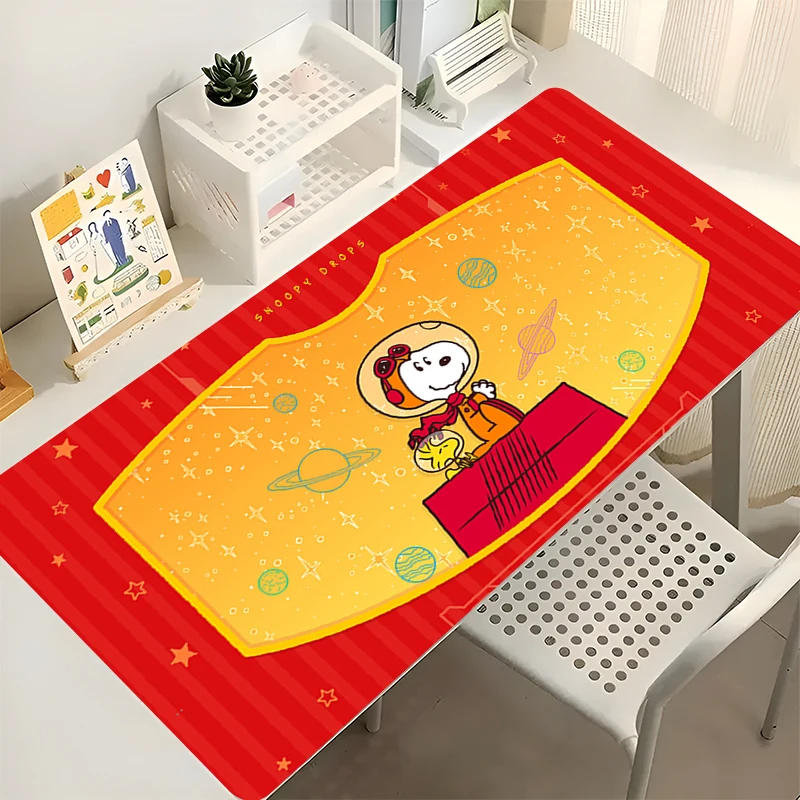 Alfombrilla de ratón para jugadores de Snoopy, alfombrilla de ratón para juegos extendidos, teclado para juegos, alfombra duradera de goma