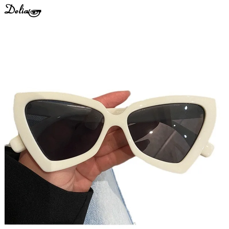 2024 New Cat Eye Sunglass Trendy Female Eyewear Luxury Brand Designer Popular Women Travelling Sun Shades Glasse