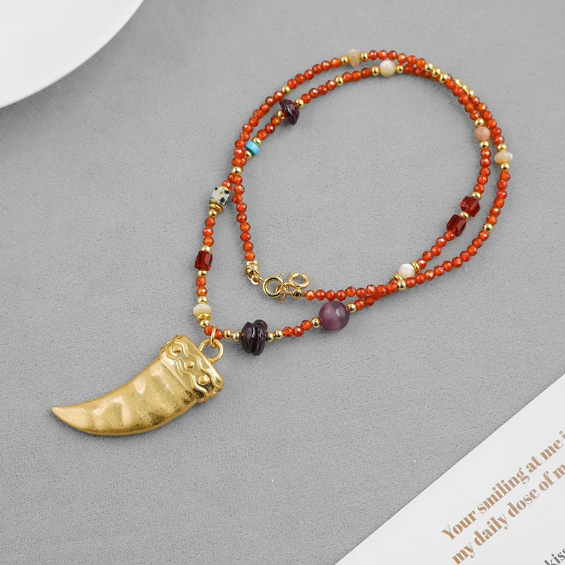 Red real stone beaded horn necklaces for women ethnic bohemia necklaces vintage elegant jewelry new in 2025