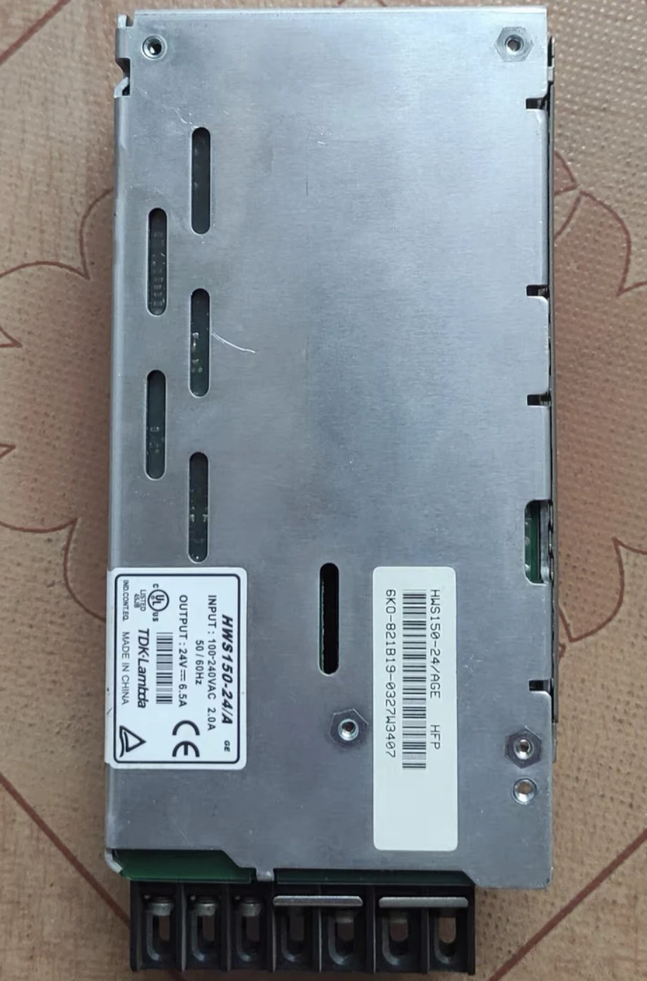 Fuente de alimentación conmutada usada HWS150-24-A