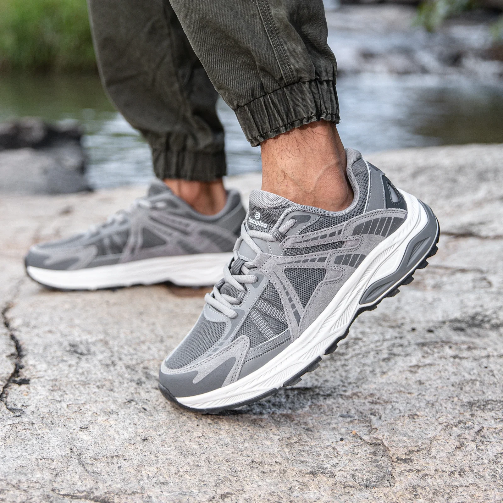 

Baasploa Men Running Shoes 2025 New Outdoor Casual Lightweight Breathable Sneakers Male Cushioning Non-Slip Vintage Sports Shoes