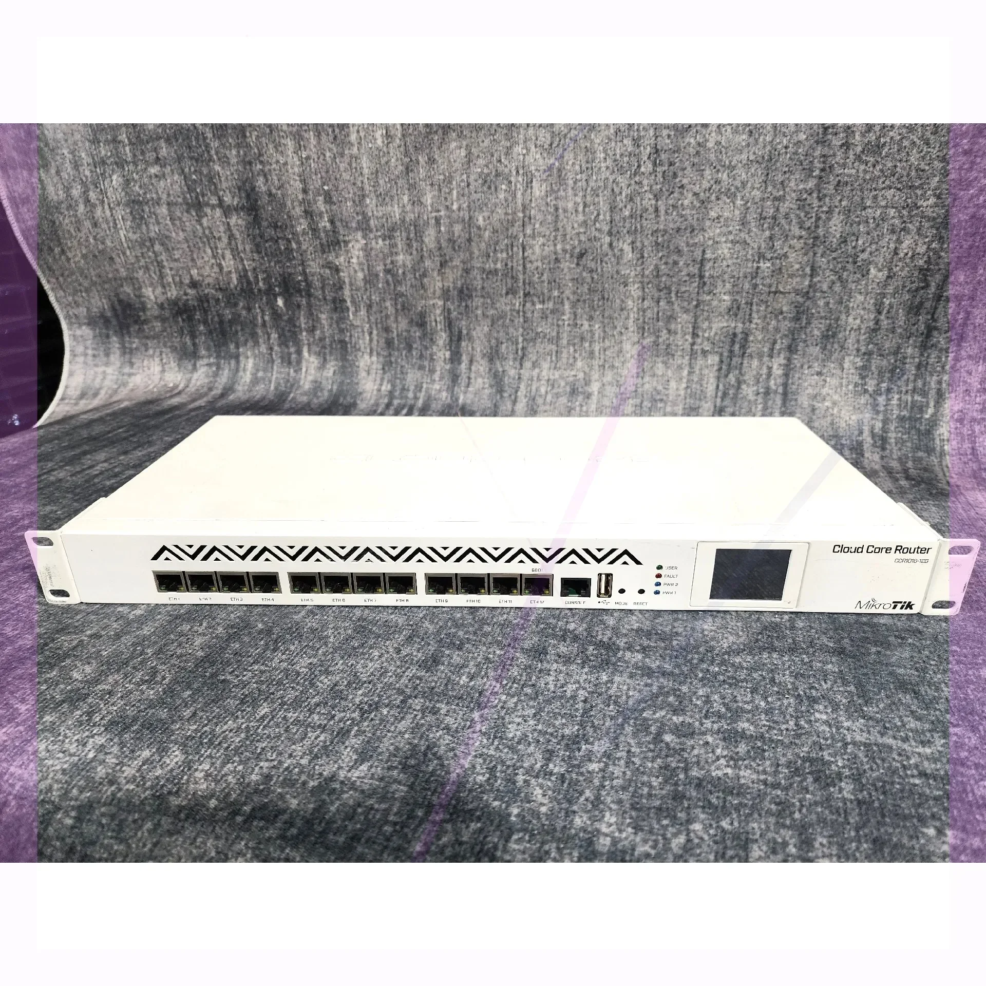 

MikroTik CCR1016-12G 12-port 16-core Gigabit