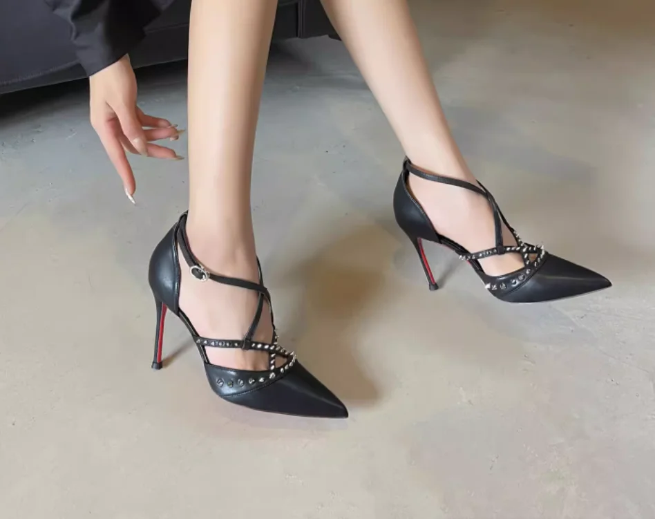 

French pointed high heels, women's new style with rivet temperament, high-end shoes, crossed straps, thin follow-up shoes
