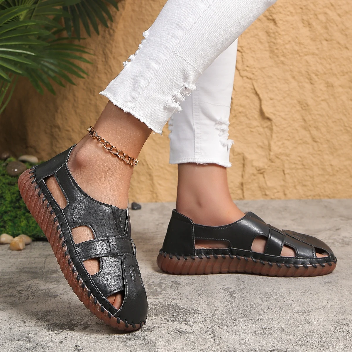 Soft Sole Mum Sandals Women Summer Flats Comfortable Non-slip Loafers Breathable Solid Colour Walking Shoes Sapatenis Feminino