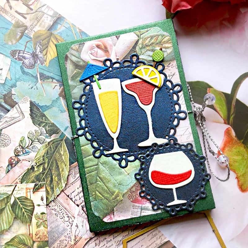 KLJUYP Tasca Pieghevole Notebook Metallo Fustelle Stencil per Scrapbooking Fai da Te Decorativo Goffratura Carte di Carta Fai da Te