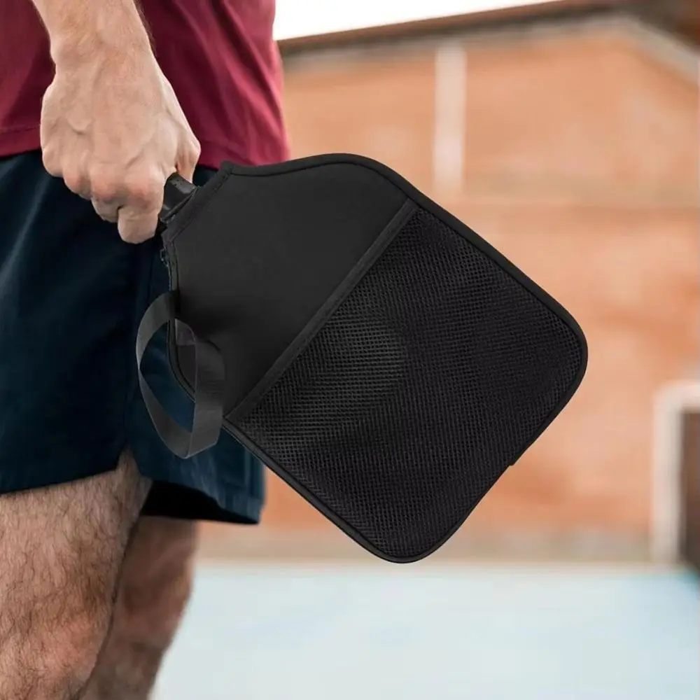 Large Capacity Pickleball Crossbody Bag Zipper Closure Adjustable Strap Pickleball Paddle Cover Waterproof Professional