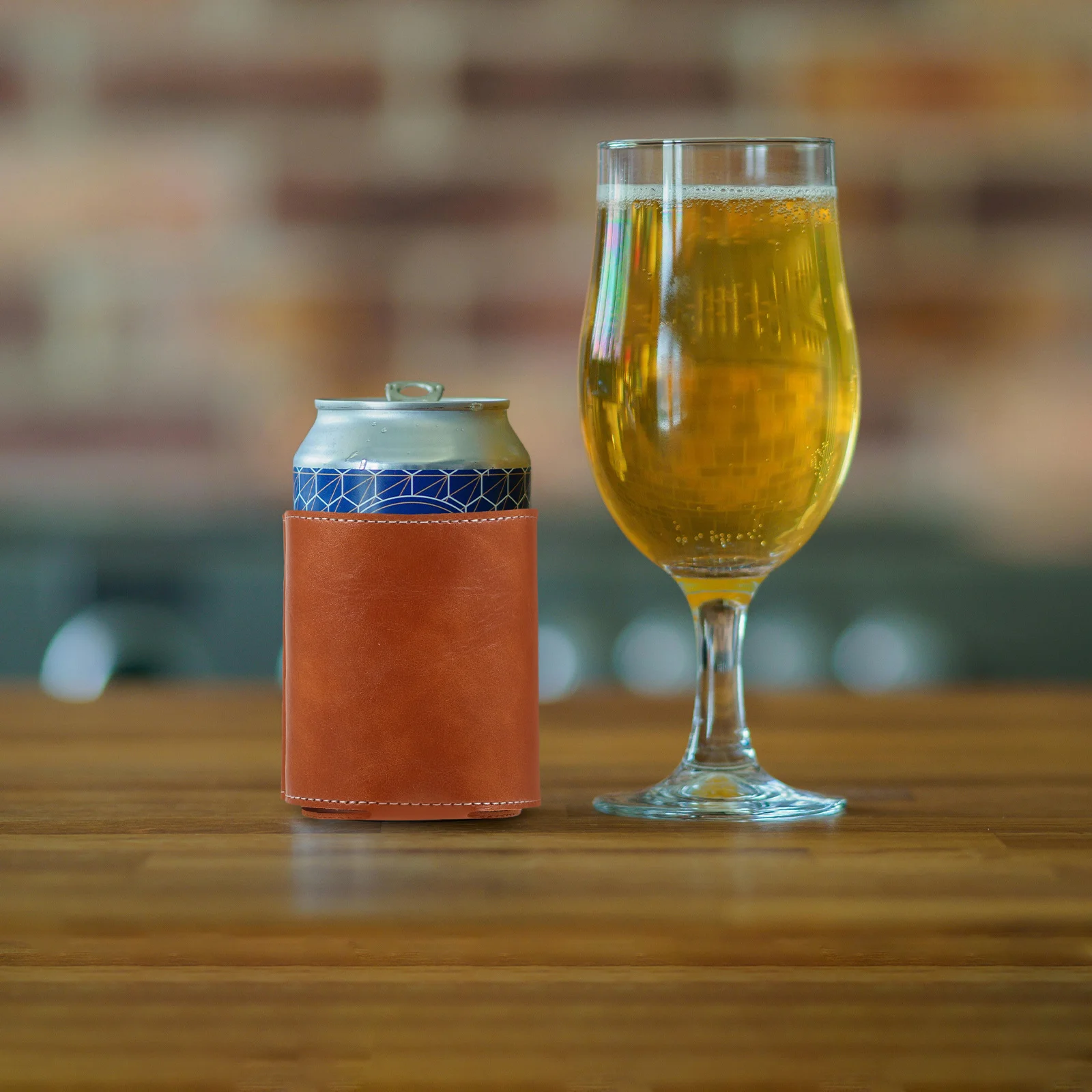 

2Pcs Beer Can Sleeves Insulated Can Cooler PU Shockproof Lightweight Washable for Picnic Camping Hiking Outdoor Beverage