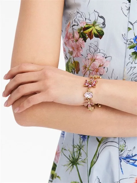 

Bracelet Fashion Personality Retro Light Luxury High Sense Flowers New Style Accessories Regalo Pulseras Mujer