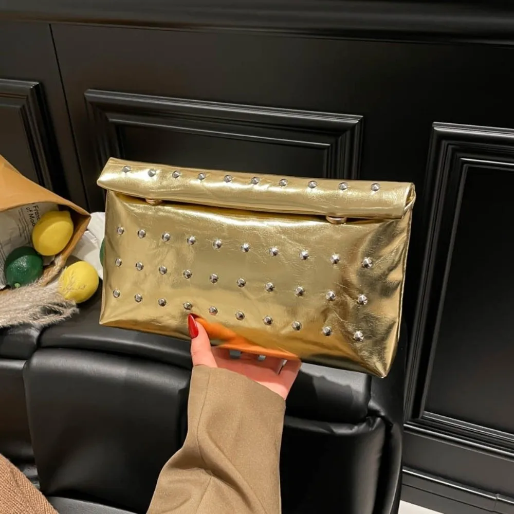 Luxury Rivet Envelope Clutch Bag Solid Color Large Capacity Clutch Purse Leather Metallic Sheen Evening Bag for Evening Party