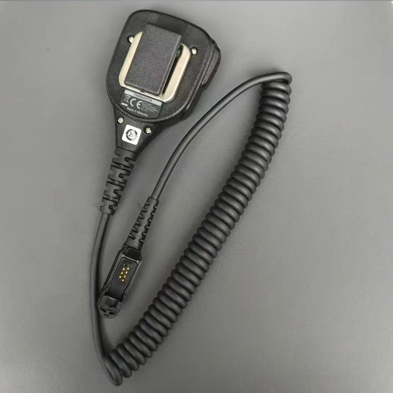 MTP3100 MTP3150 MTP3200 MTP3250 MTP3500 MTP355D P2400 DP2600The walkie-talkie is used with a microphone on the shoulder and hand