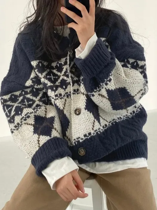 

Свободный вязаный открытый кардиган в стиле ретро, женский мягкий уютный свитер на одной пуговице, теплая уменьшающая возраст, модная студенческая одежда