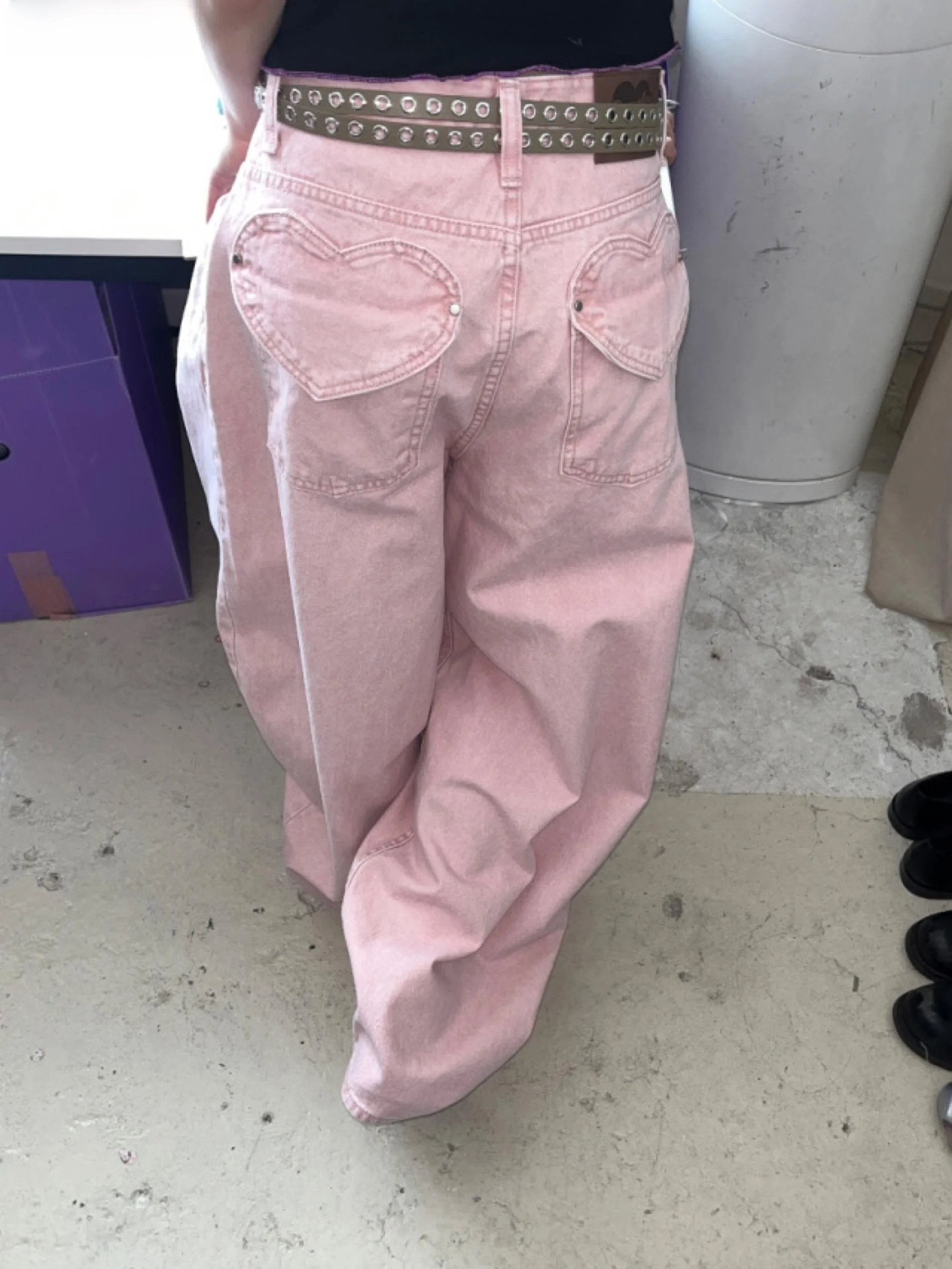 

Джинсы Street Style для ранней весны, кремовые, с эффектом потертости, с задним карманом в форме сердца, широкие, свободного кроя, с высокой талией, длинные, в корейском стиле