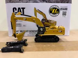 395 Next Generation Hydraulic Excavator HO Scale 1:87 DieCast Masters DM85688