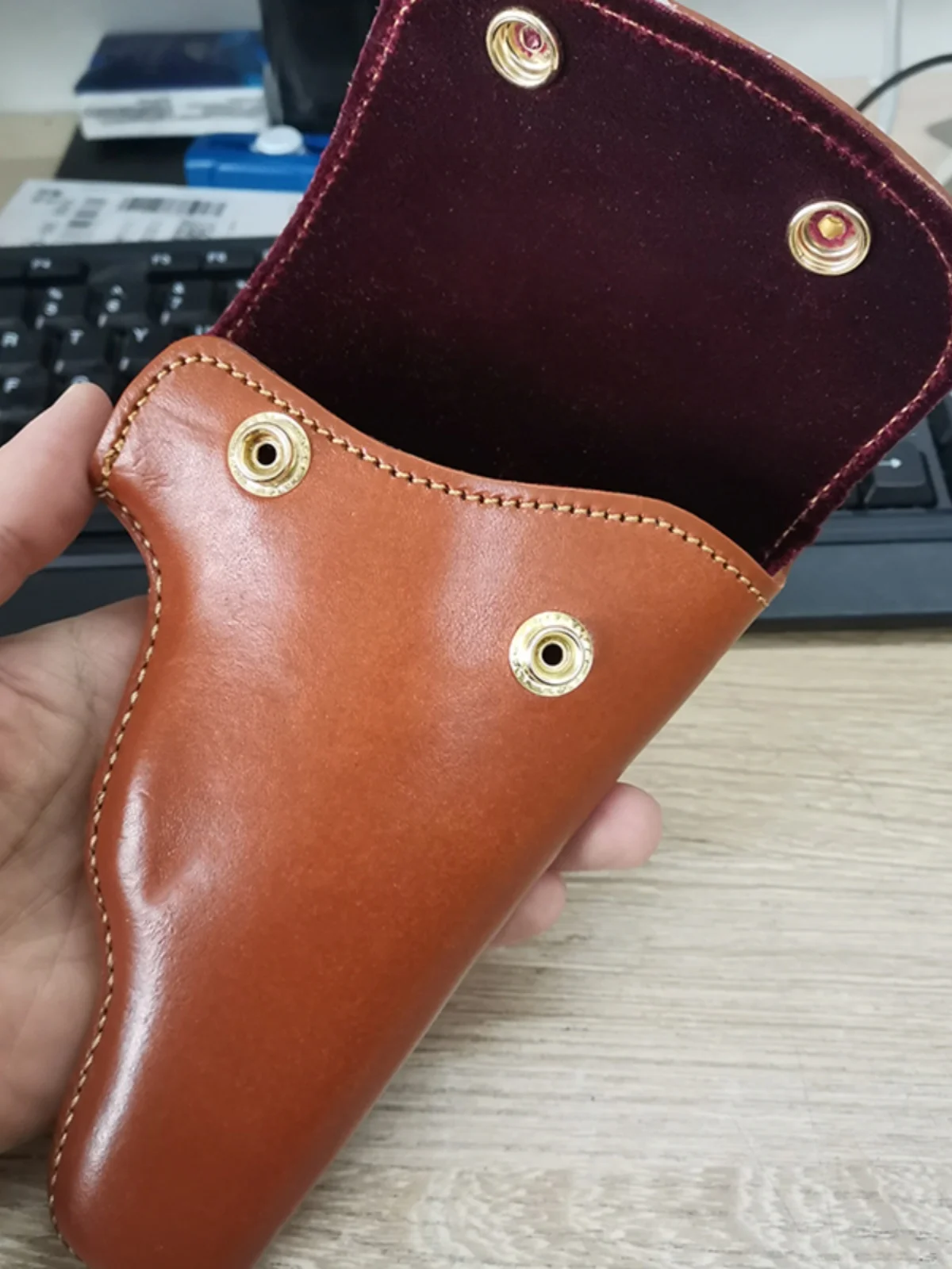 レトロな戦術的なクイックドローガンホルスターレザーヴィンテージスタイルステージパフォーマンスや映画アウトドアキャンプ旅行用品