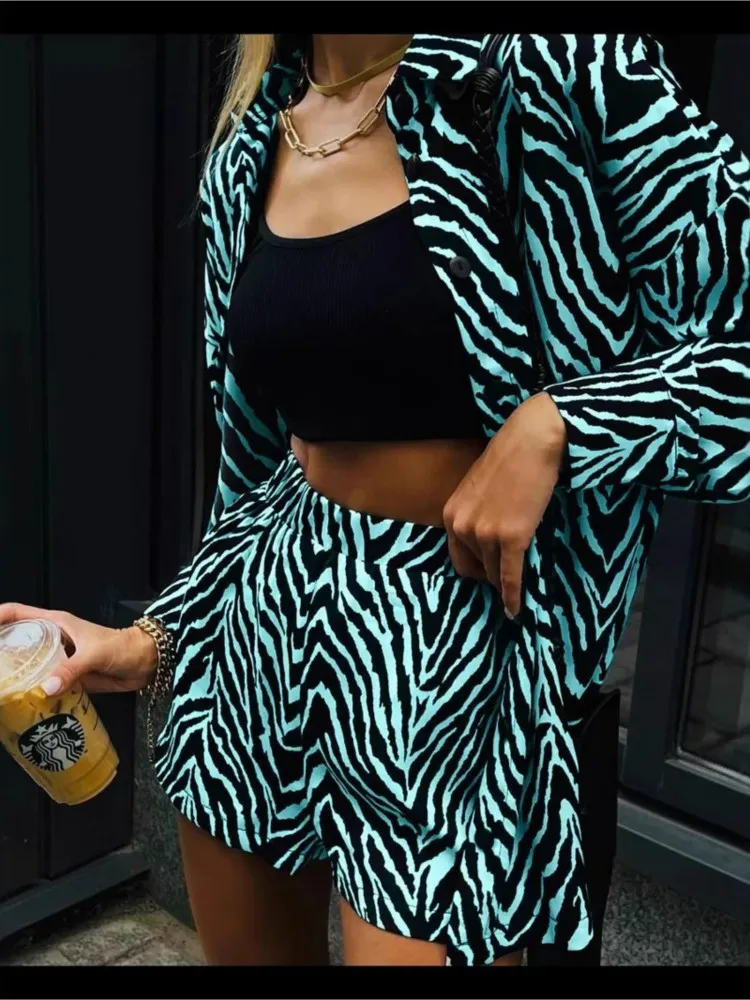 

Summer Leopard Print Long-sleeved Versatile Shirt Top Comfortable Casual Shorts Two-piece Set Women's Lazy Style Loose Set
