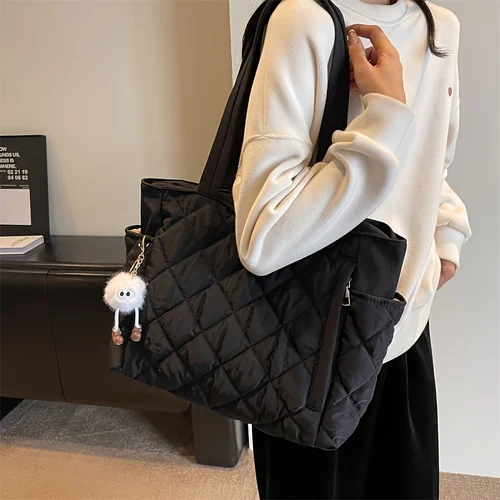 Imagen 2 del producto Bolsos de mano coreanos para mujer, bolso de hombro de gran capacidad, bolso ligero de nailon suave para compras diarias y viajes