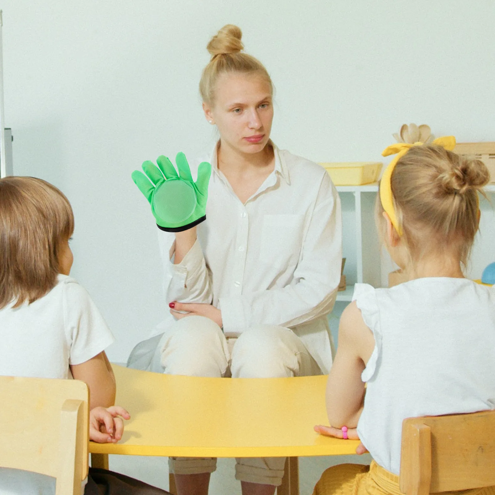 

Набор из 2 перчаток с липкими шариками для детей: игра для развития координации рук и глаз, метание и ловля, для активного отдыха на газоне, пляже, во дворе, на детской площадке