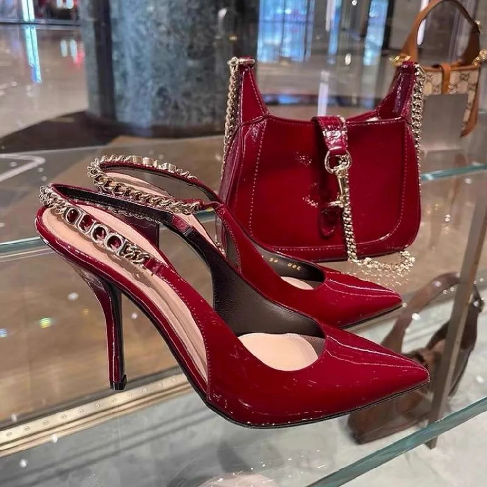 

Сандалии с ремешком-цепочкой сзади, 9 см, женские летние туфли на высоком каблуке, сексуальный острый носок. Винно-красный, черный, размер 36-42, Прямая поставка