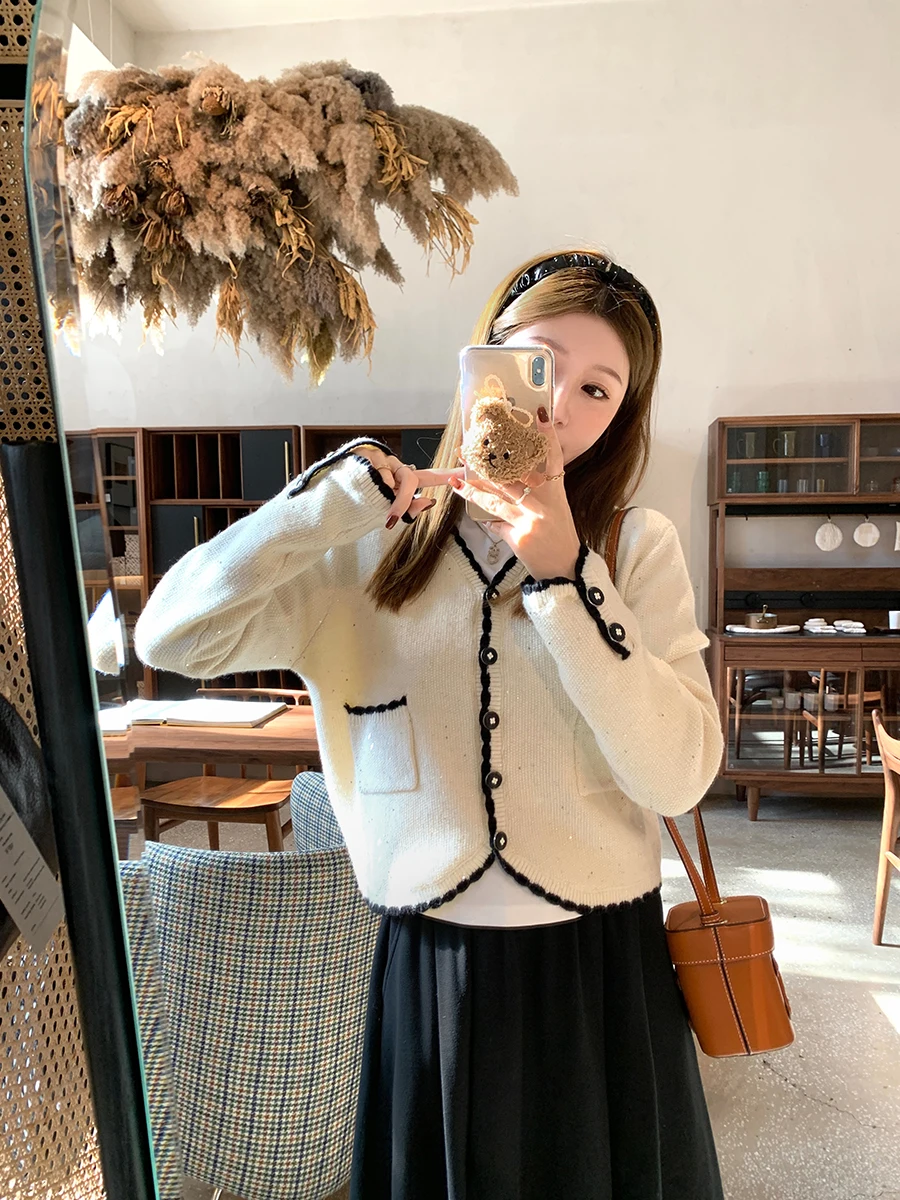 

YANUOYU ort Bright Sequin Knitted Cardigan Women's Faionable V-ne Long Sve Polyester Viscose Nylon Blend Coat