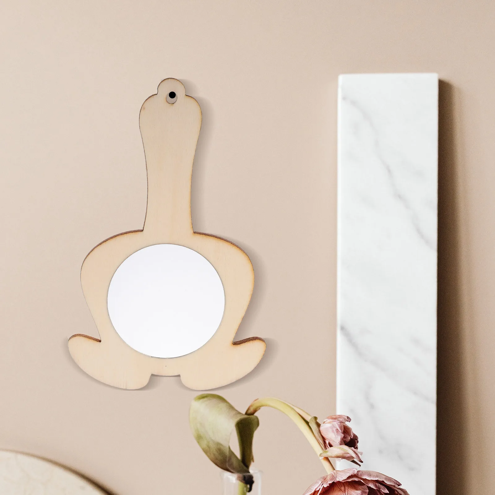 8 قطع مرآة خشبية رائعة غير مكتملة للأطفال، مرآة محمولة يدويًا لتزيين طاولة الزينة والنشاط الممتع