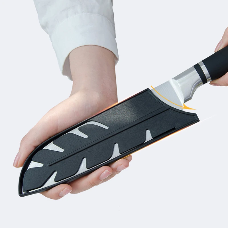 

Black Plastic Kitchen Knife Sheath Blade Protector Cover 3-8 Inch Edge Guards Case Essential Accessory for Home Cooking