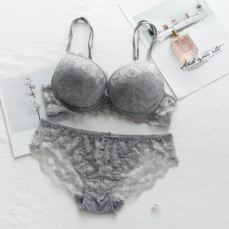 طقم ملابس داخلية مثيرة حمالة صدر من الدانتيل للفتيات بسعر رخيص ملابس داخلية حمالة صدر مزودة بسلك سفلي ملابس داخلية للنساء مقاس 70-85 AB Cup