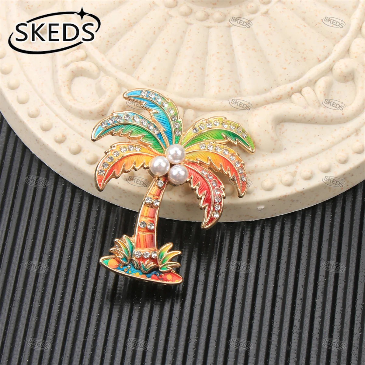 Broche SKEDS d'été motif palmi - Travel Accessories Unisex avis et prix