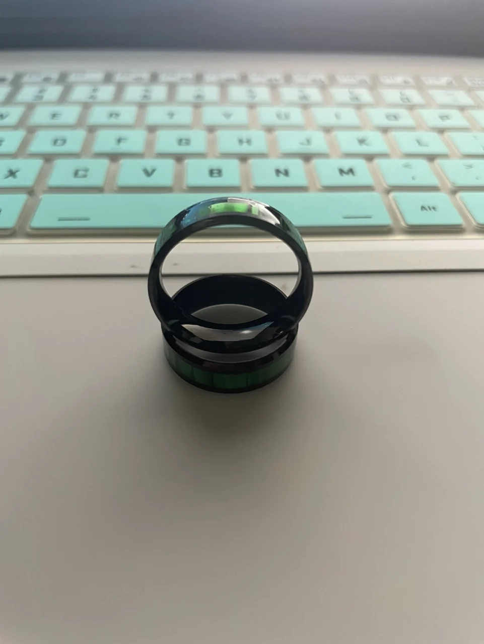 High Polished Inlay Green Shell Men Promise Rings Fashion 8mm Titanium Stainless Steel Rings for Men Women Wedding Party Jewelry