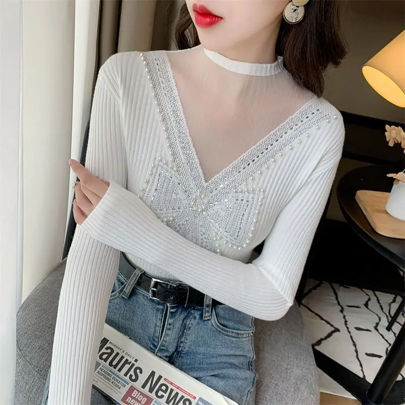 Women\'s Round Neck Autumn Winter New Sweet Gauze Patchwork Long Sleeve Pullover Diamonds Beading Sweater Hollow Out Knitted Tops