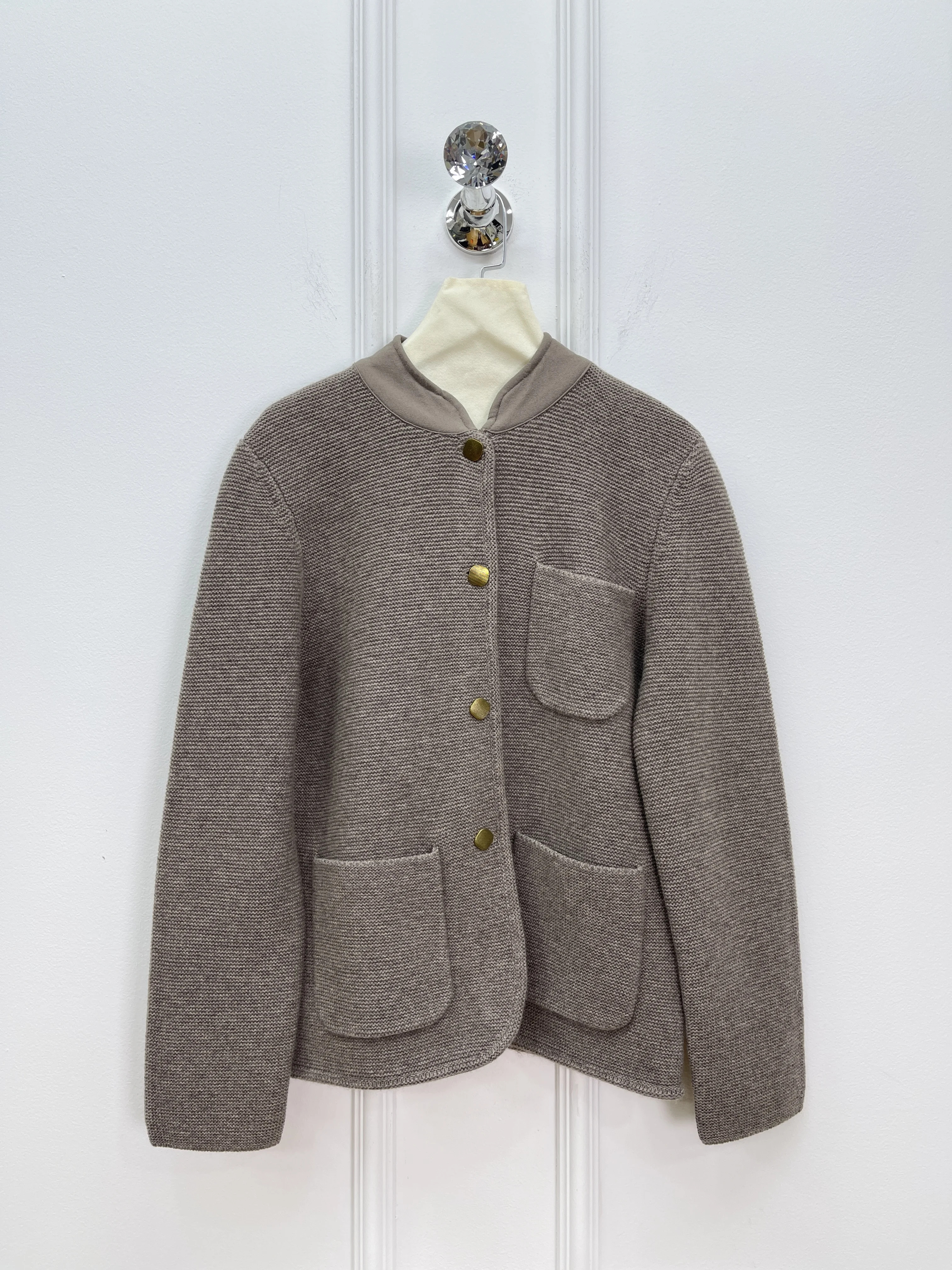 

New Autumn/Winter Style Stand-Collar Cashmere Knit Cardigan And Retro-Style Straight-Leg Pants Suit