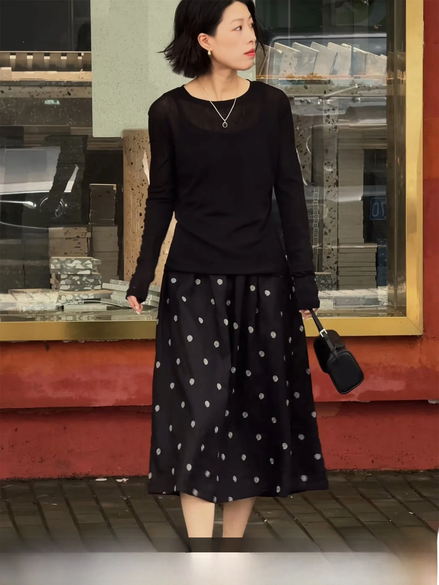 

Черная юбка А-силуэта с кружевной отделкой, женская летняя новинка, льняная юбка в горошек Bebe Home, тонкая вышитая юбка