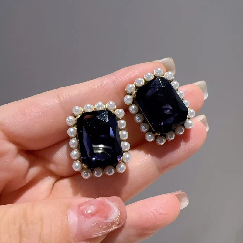 

Vintage Purple Crystal Stud Earring For Women Elegant Pearl Square Luxury Designer Inspired Jewelry Christmas Wedding 2026 New
