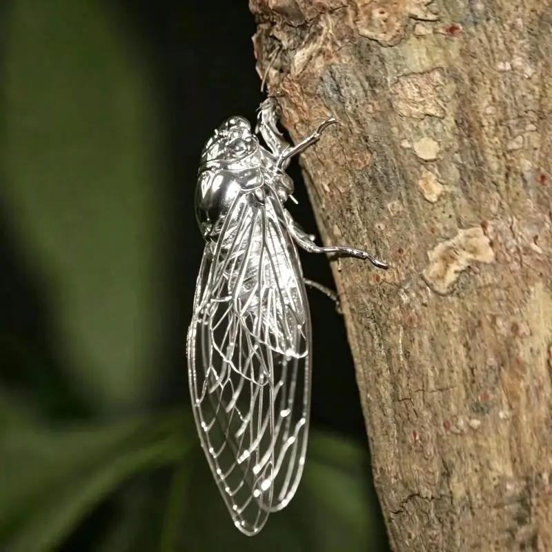 New Hollow Out Metal Cicada Figurine Craft Ornament Delicate Wings Desktop Home Decor Living Room Shelf Display Party Gifts