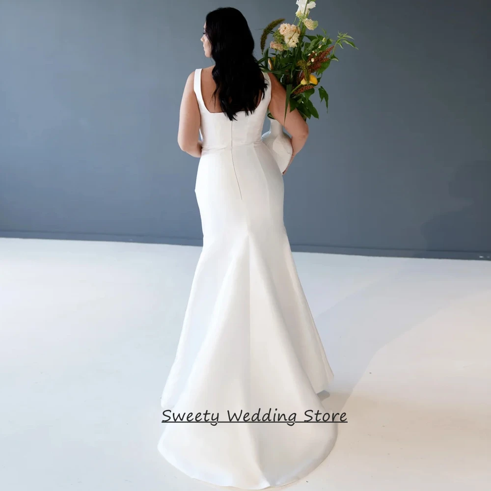 Customized Mermaid Wedding Dress for Plus Size Bride Modern Sleeveless Square Neck Simple Sweep Train Bridal Gown