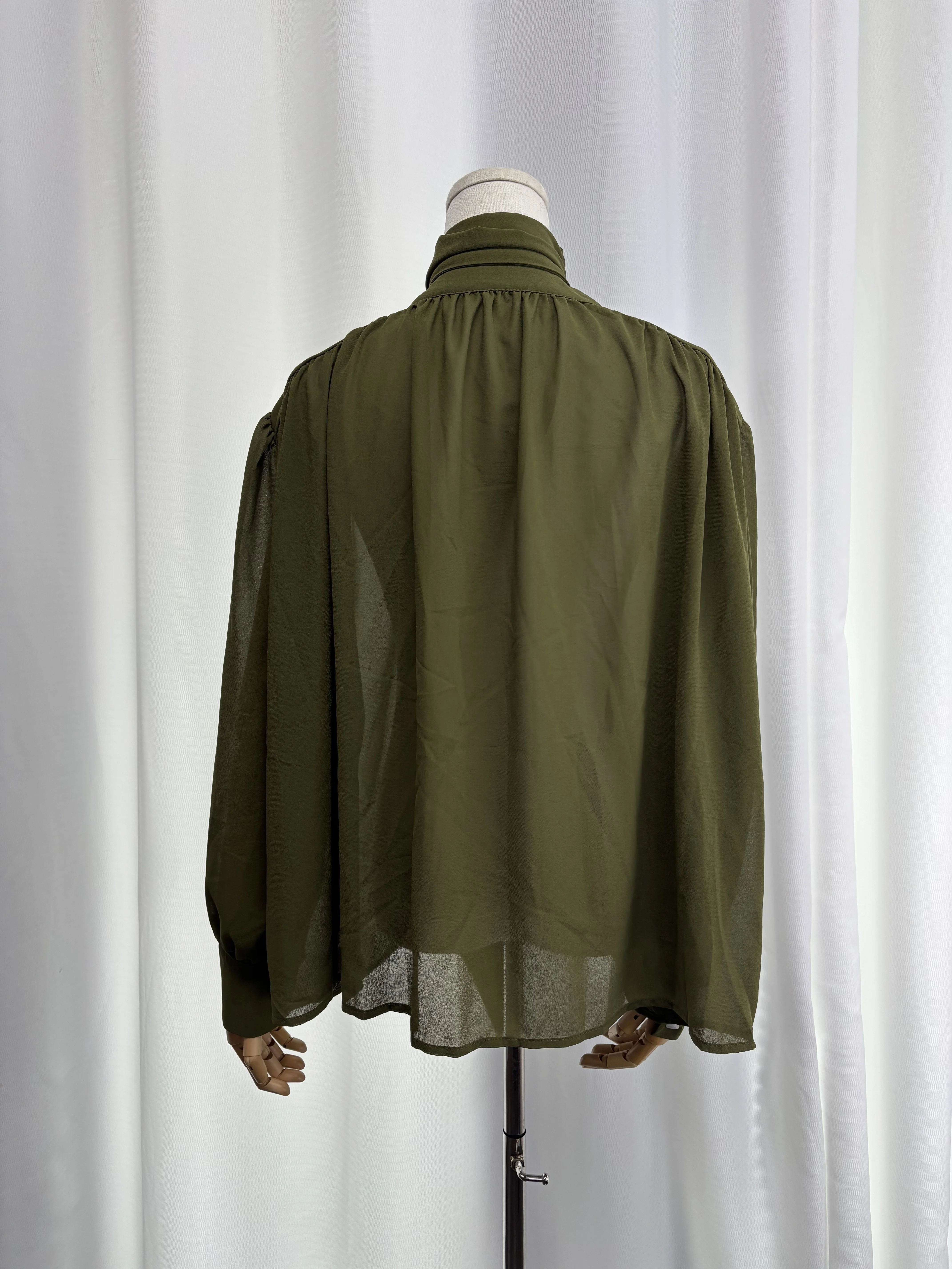 Real shot Women's French Vintage Green Tie Neck Long Sleeve Blouse Autumn Elegant Chic Loose Slimming Versatile Unique Top Fashi