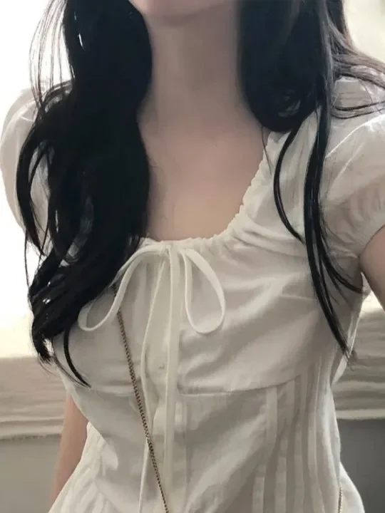 

Chic Summer Women's irt Bow Tie Square Collar ort Sve Bubble Sve Gentle Design Faionable Korean Sle Slim Fit