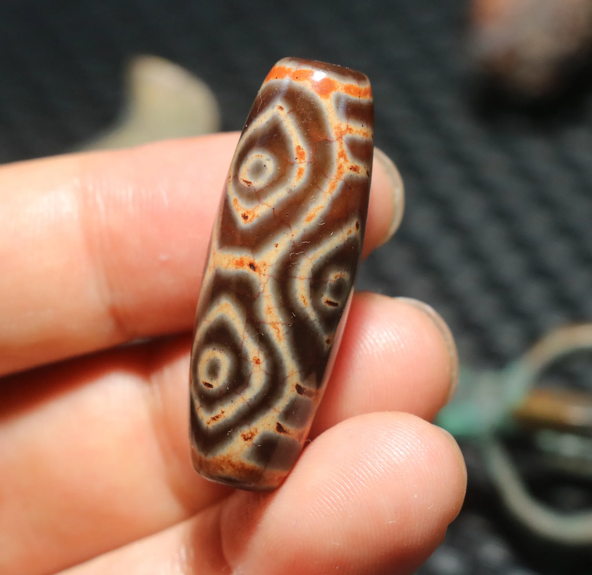 

UPD0514A2 Magic Energy Tibetan Old Agate Callification Full Dragon Vein 6 Dragon Eyed dZi Bead Amulet Pendant Jewelry Gemstone