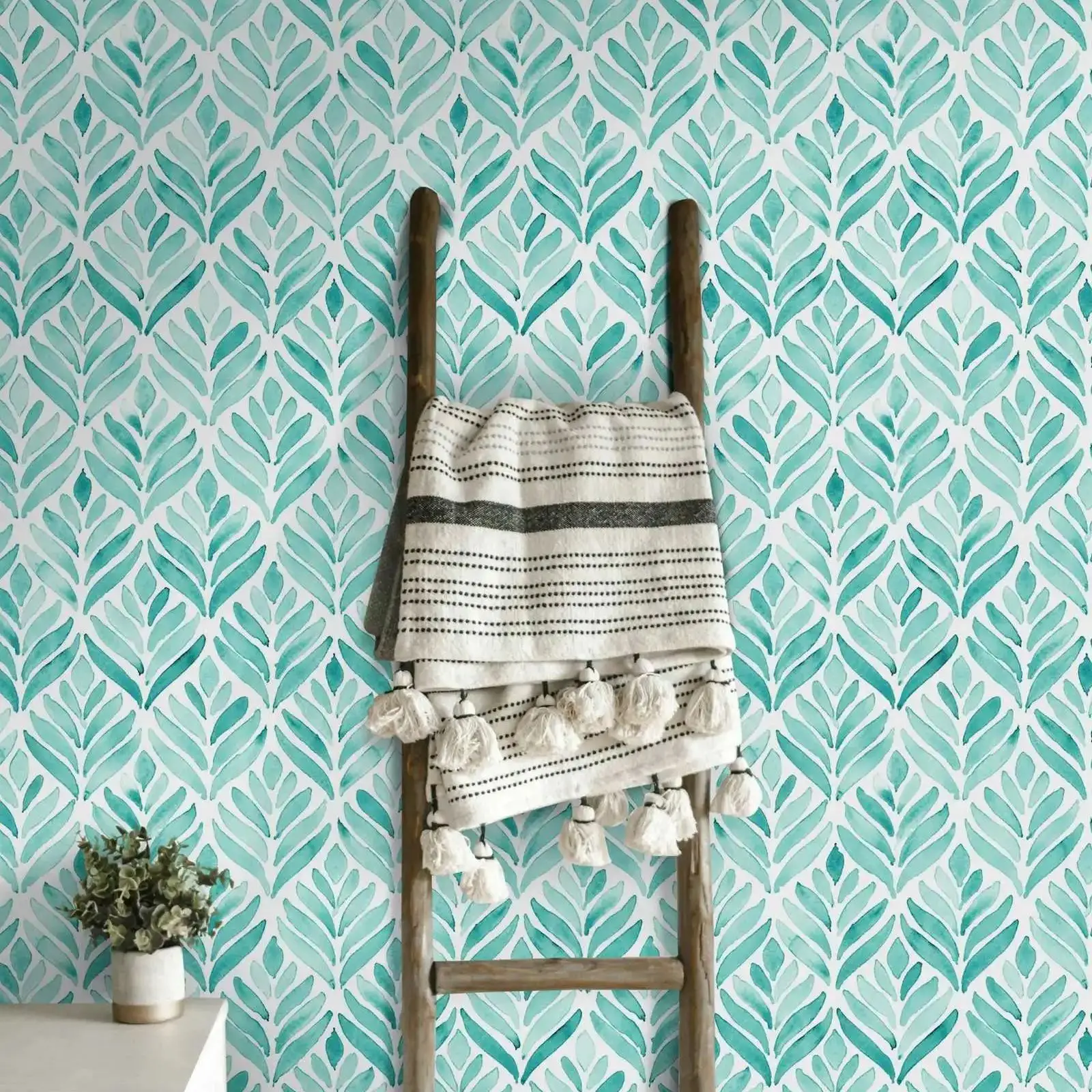 

Watercolor Blue Leaf Peel and Stick Wallpaper, Arabesque Style Pattern Wallpaper For Living Room Decor,Self-adhesive Or Un-paste
