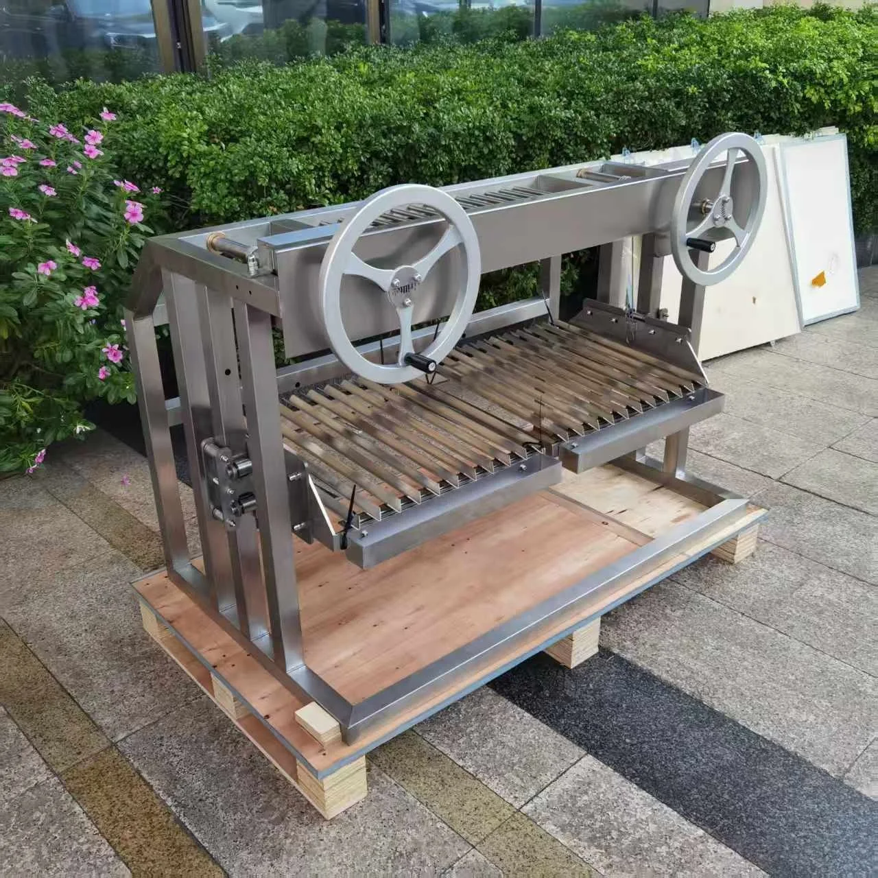 Parrilla de Carbón y Leña de Doble Rueda con Altura Ajustable de Acero Inoxidable Asado/Santa María/Parrilla Argentina GK1110DW