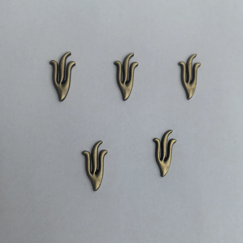 Metal Israel Judaism Shin Symbol DIY Blessing Mezuzah LOGO Badge Decorations Accessories Mezuzah LOGO Badge for Jewish Best Gift