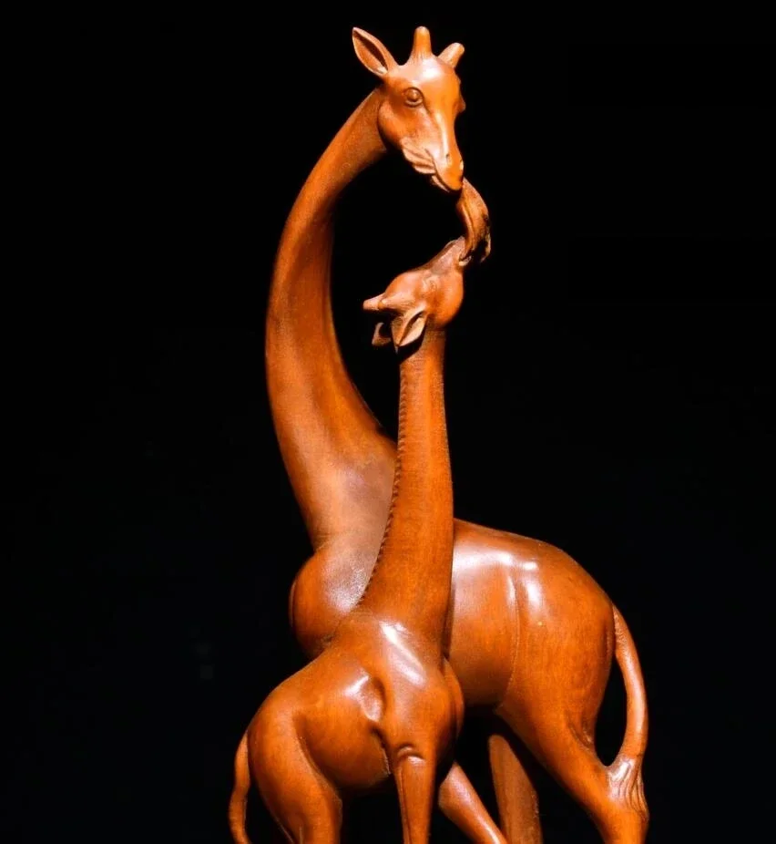 Archaize seiko Hand-carved boxwood Mother and son giraffe crafts statue