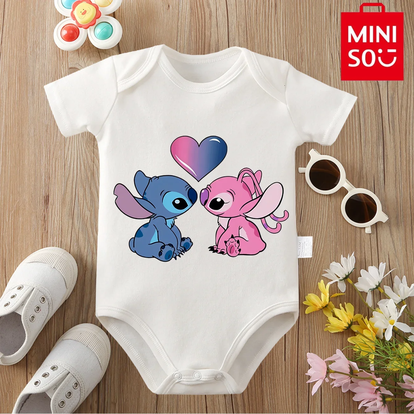 

MINISO&Disney Jointly Signed 100% Cotton Baby Clothe Baby Onesie Bodysuit Angel's Love Cute Print for 0 To 12 Months Newborn