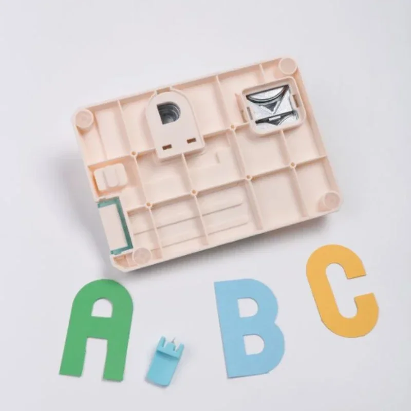 آلة نقش الحروف DIY لبطاقات المعايدة المصنوعة يدويًا، اضغط الورق اليدوي، هدايا تعليمية جديدة للأطفال