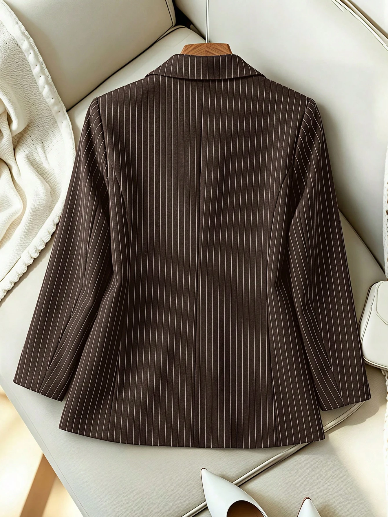 Women Fall Office Slim Blazer Plus Size Single Button Pockets Blazer Beige Black Winter Fashion Commuter Simple Casual Blazer 3