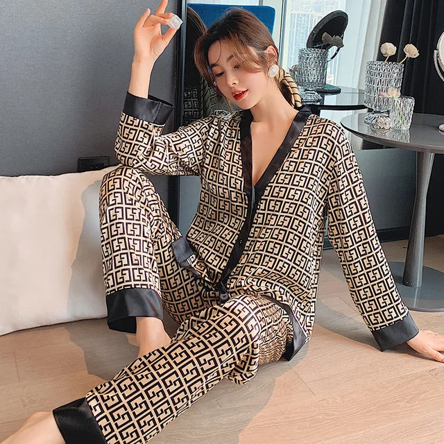 Women\'s Pajamas Set V Neck Design Luxury Cross Letter Print Sleepwear Silk Like Home Clothes XXXL Large Size Nightwear